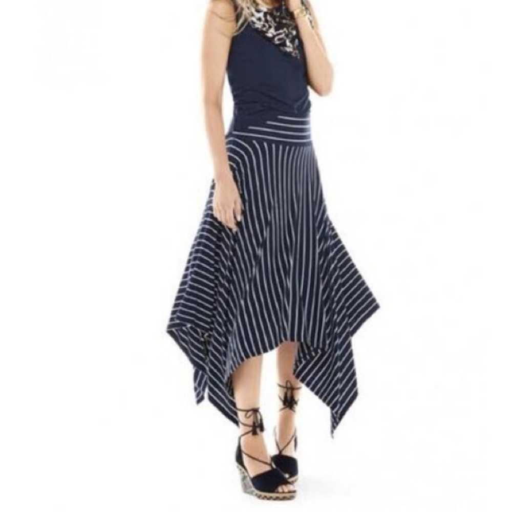 CABI SKIRT Navy with white stripes.
